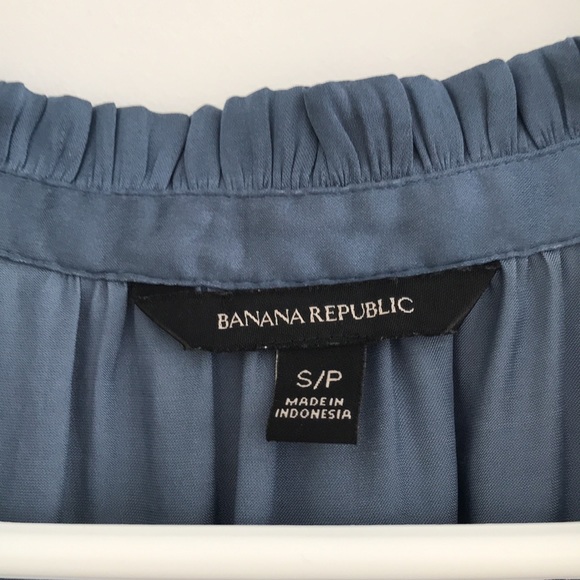 Banana Republic | Women’s sleeveless ruffle tie neck top, S, ocean beach blue - Picture 2 of 6